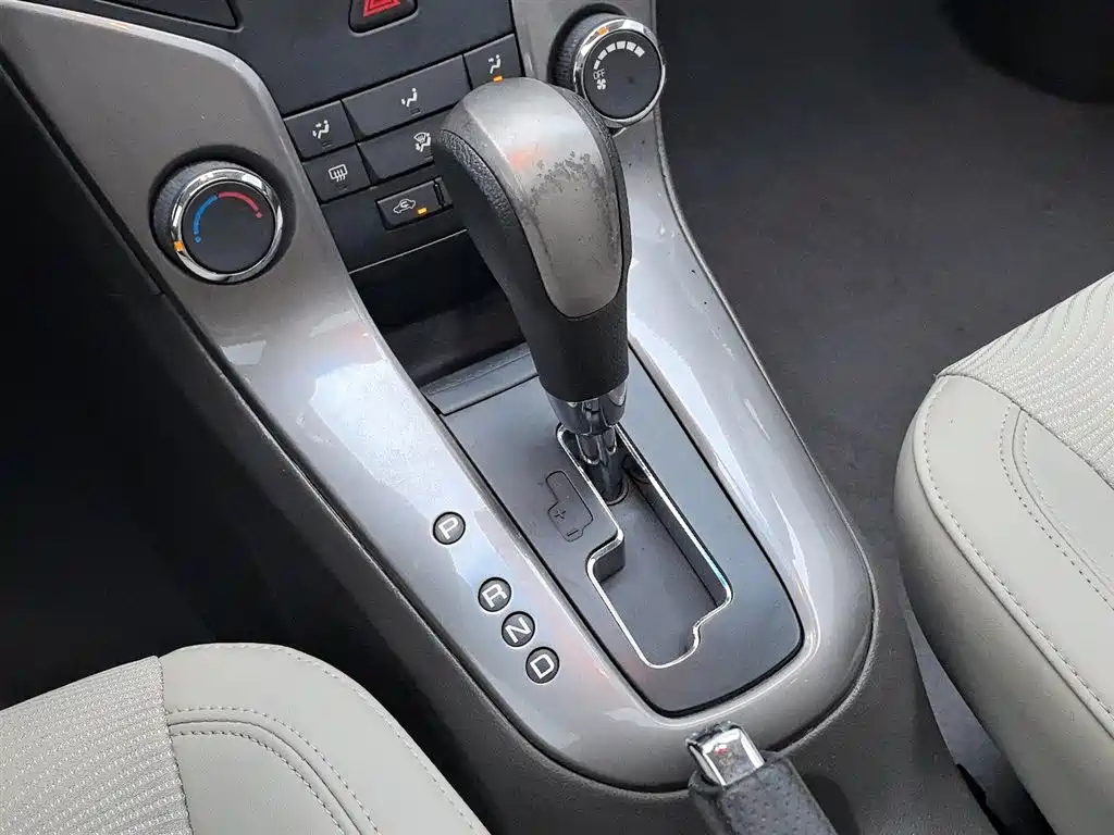 Chevrolet Cruze 2015 — фото 13