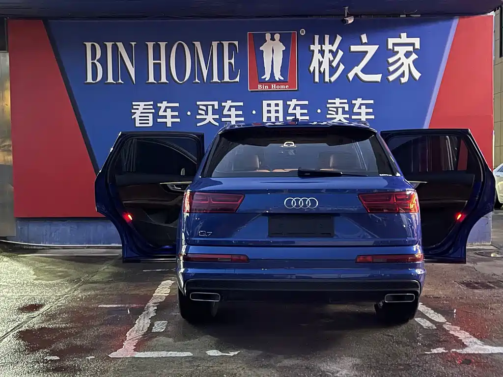 Audi Q7 2016 — фото 21