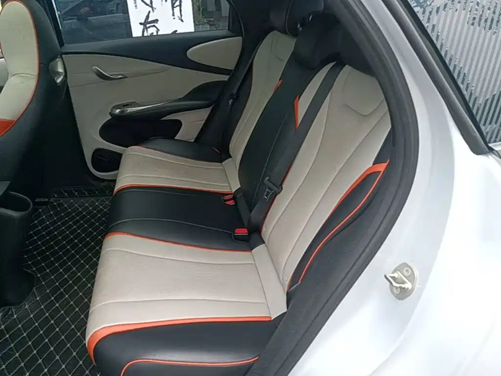 BYD Dolphin 2022 — фото 17