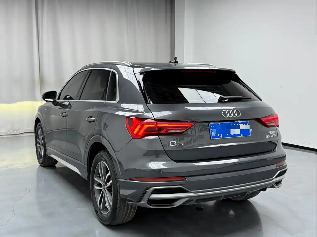 Audi Q3 2021 — фото 14