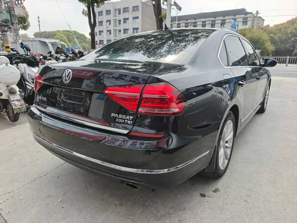Volkswagen Passat 2016 — фото 4