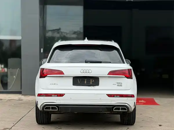 Audi Q5L 2022