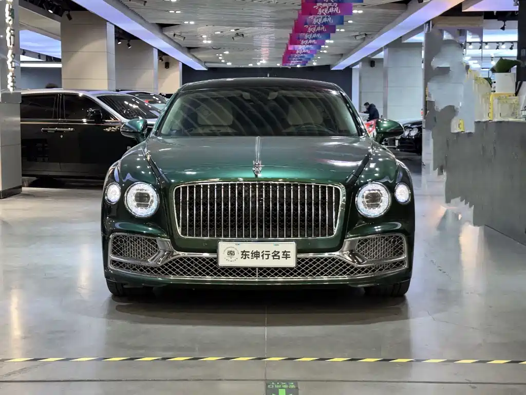 Bentley Flying Spur 2021 — фото 2