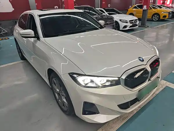 BMW i3 2024