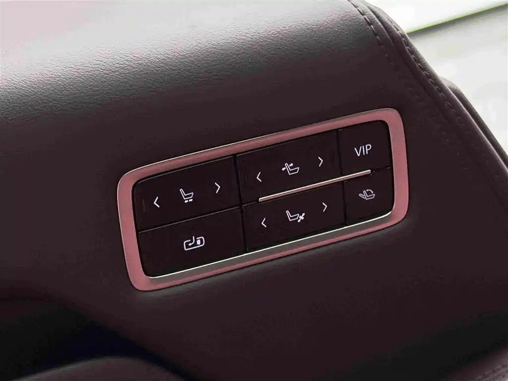 Buick Century 2024 — фото 13
