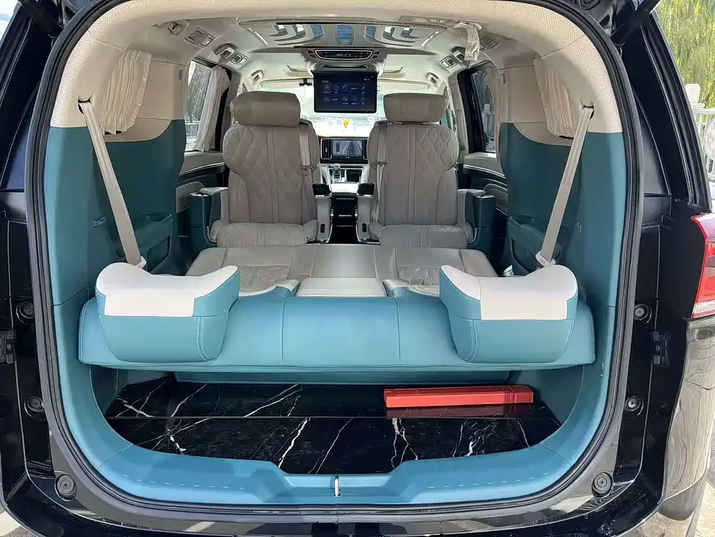 GAC Motor Trumpchi M8 2022 — фото 10
