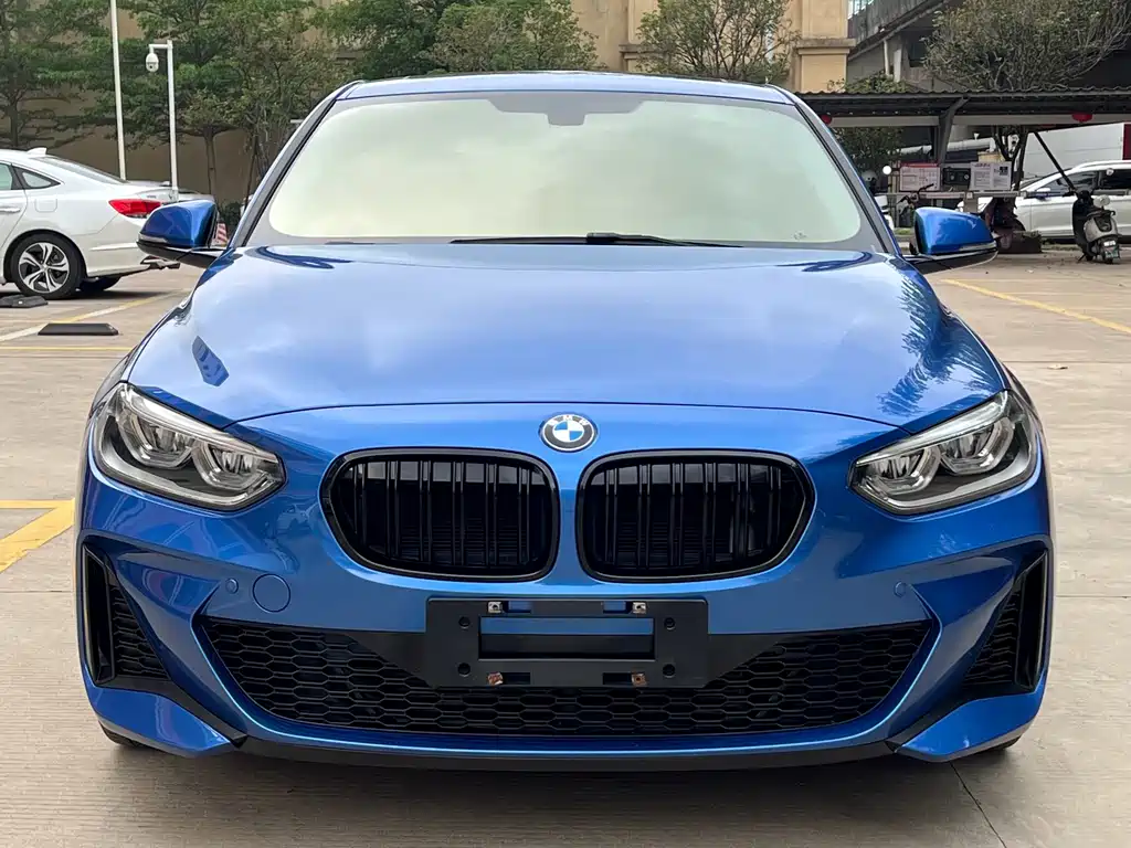 BMW 1 Series 2020 — фото 1