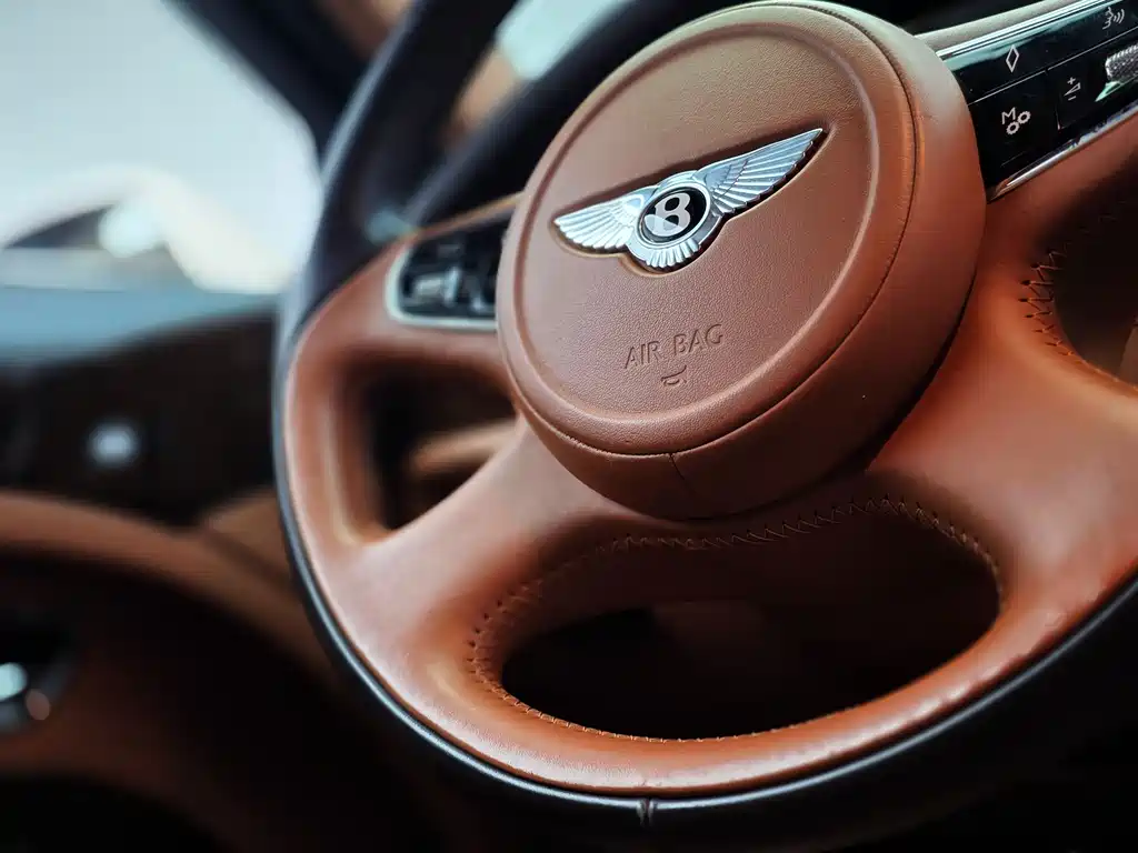 Bentley Mulsanne 2012 — фото 32