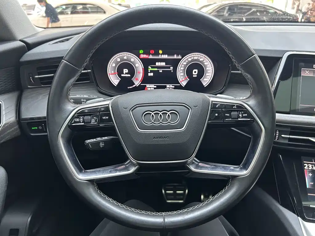Audi Q6 2023 — фото 25