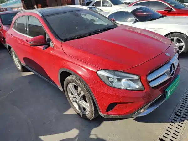 Mercedes-Benz GLA 2016