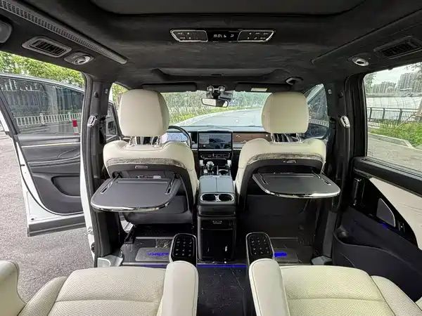 GAC Trumpchi M8 2023