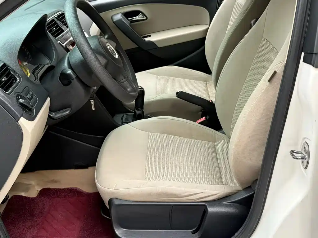 Volkswagen Polo 2013