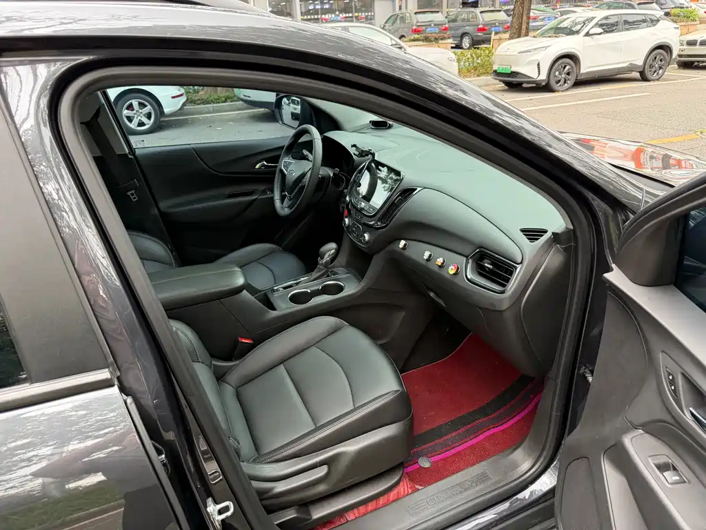 Chevrolet Equinox 2022 — фото 17