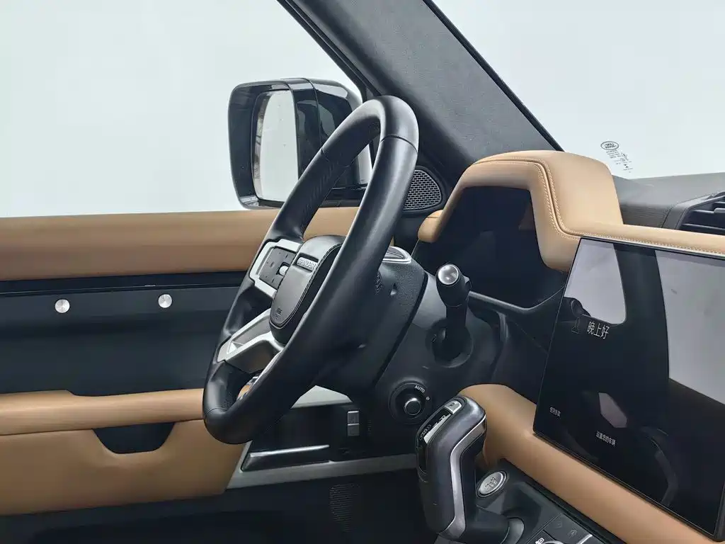 Land Rover Defender 2023 — фото 22