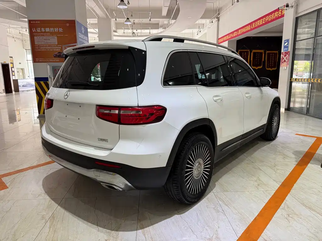 Mercedes-Benz GLB 2022