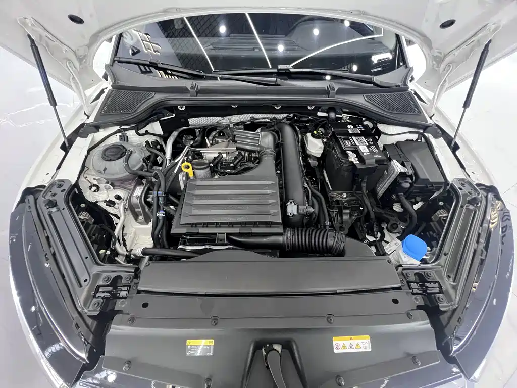 Skoda Octavia 2022 — фото 20
