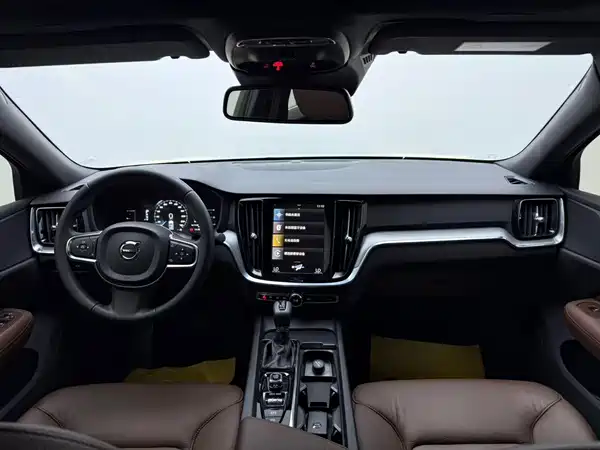 Volvo S60 2020