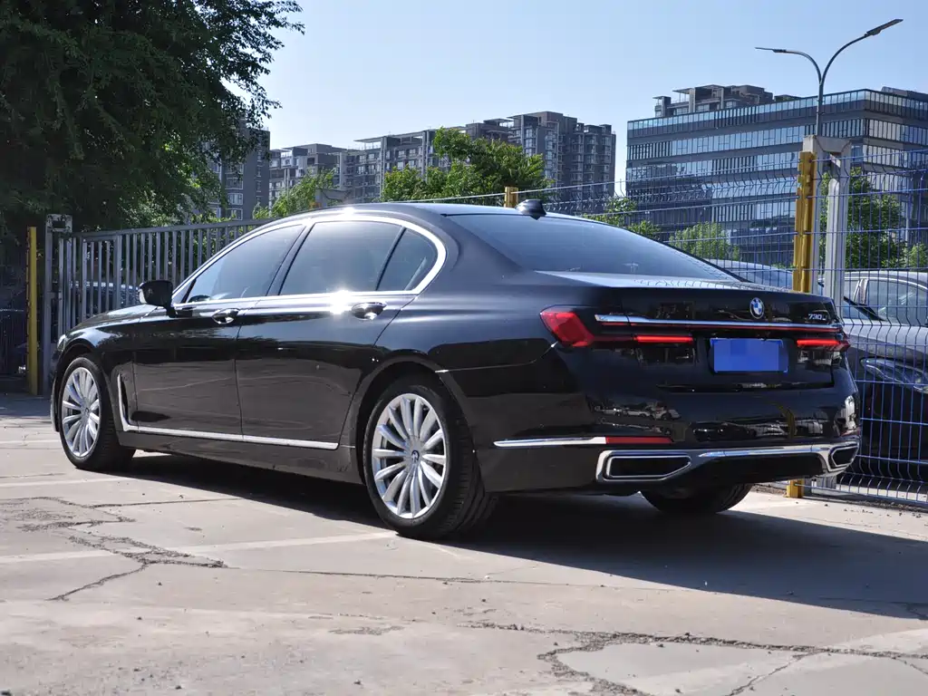 BMW 7 Series 2019 — фото 4