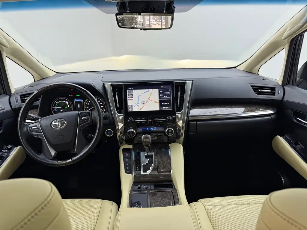 Toyota Alphard 2021 — фото 10