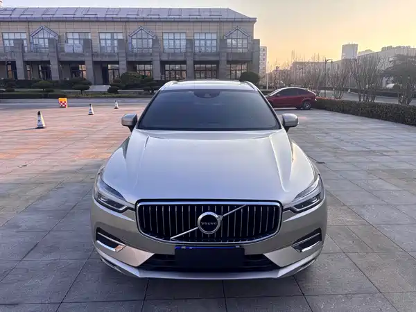 Volvo XC60 2021