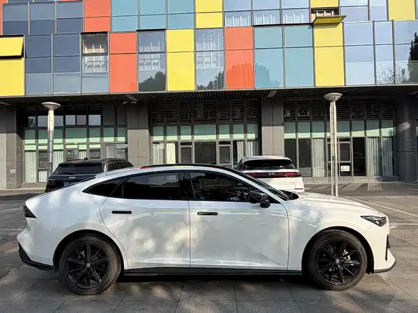 Changan UNI-V 2024