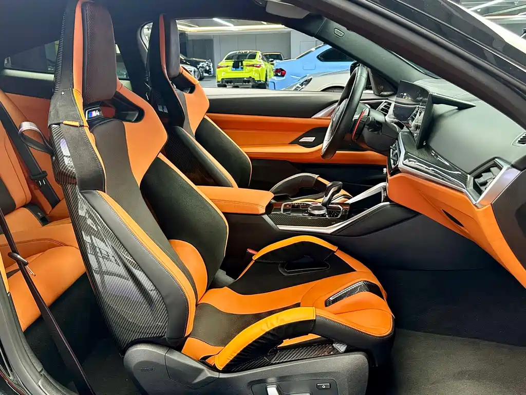 BMW M4 2024 — фото 11