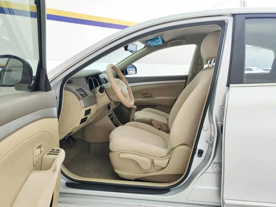 Nissan Sylphy 2015 — фото 9