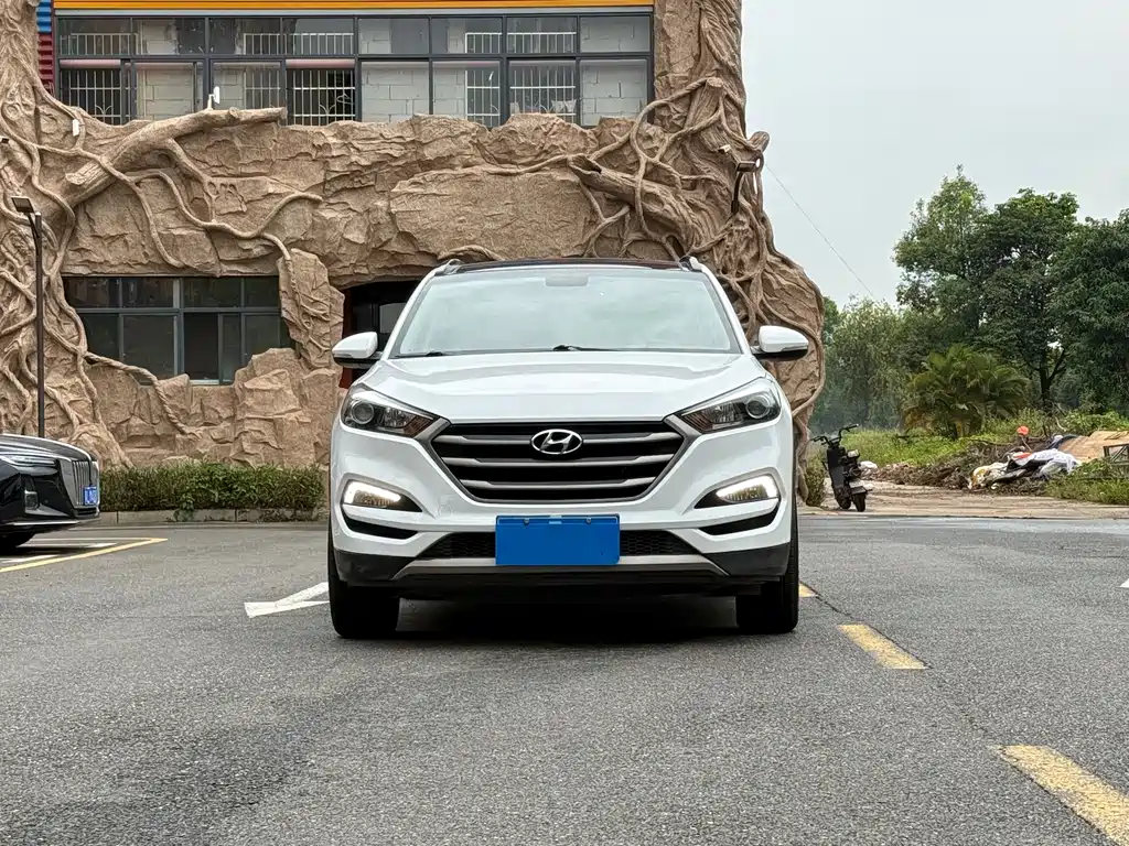 Hyundai Tucson 2017 — фото 2