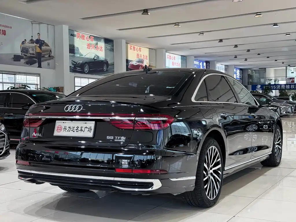 Audi A8 2022