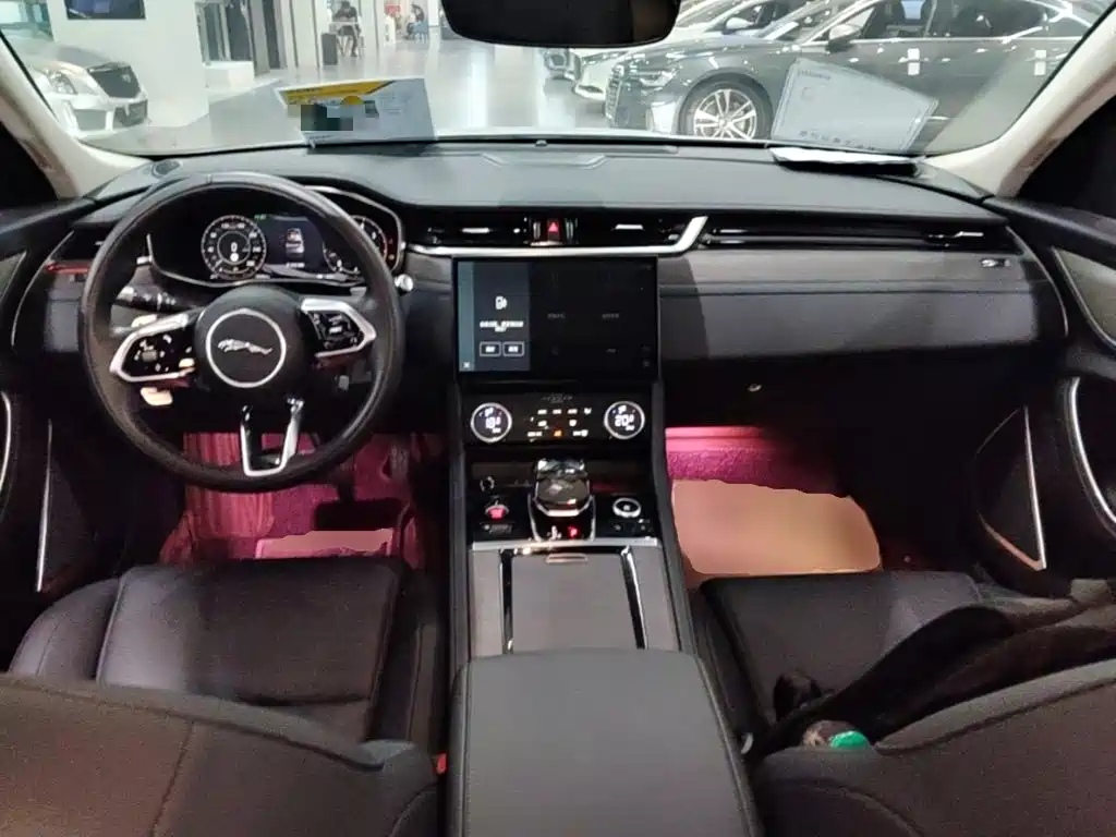 Jaguar XFL 2023 — фото 10