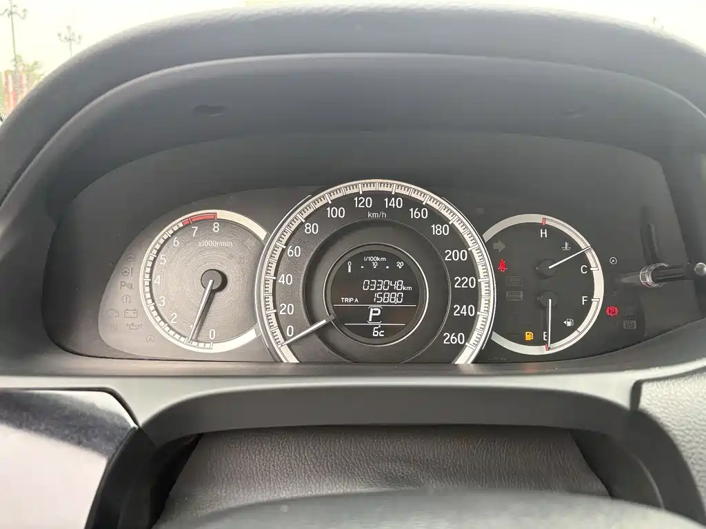 Honda Accord 2017 — фото 12