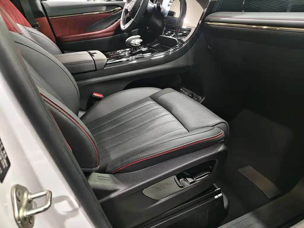 GAC Trumpchi M8 2023 — фото 13