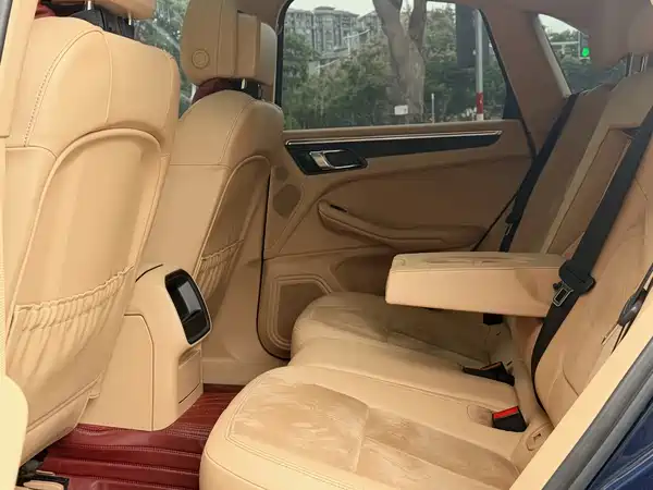 Porsche Macan 2014