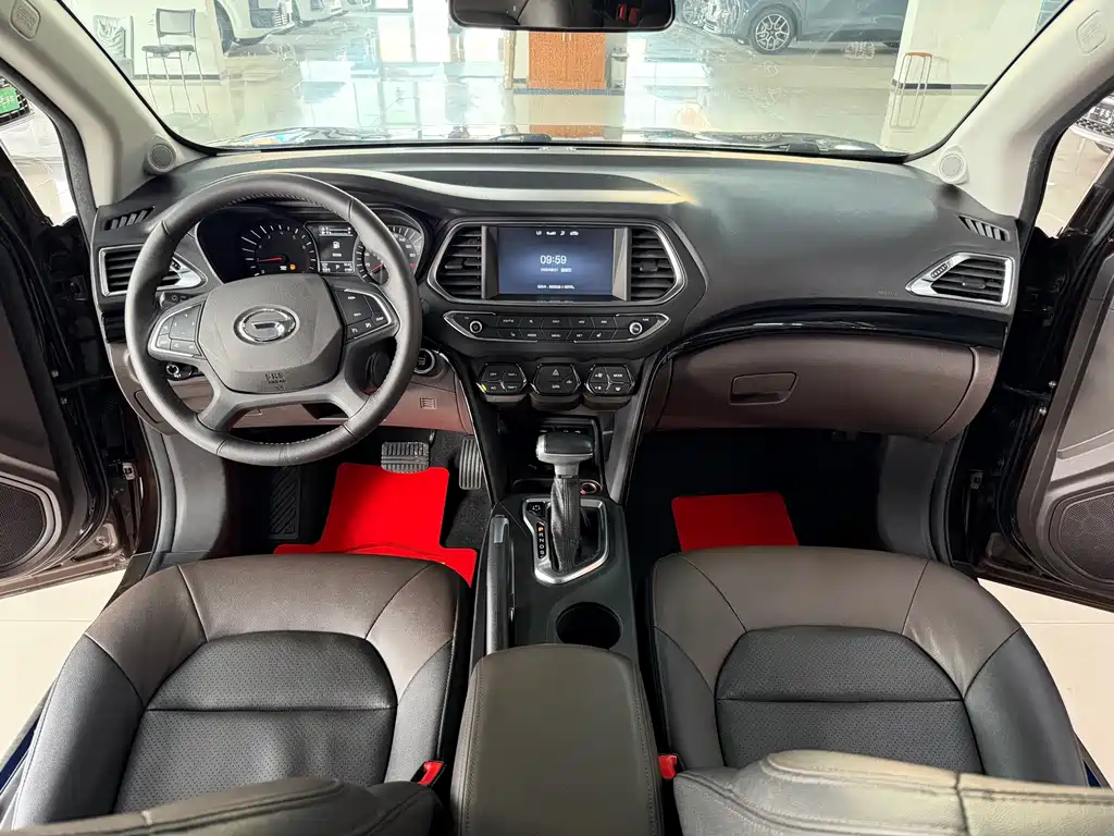 GAC Trumpchi GS4 2016 — фото 11