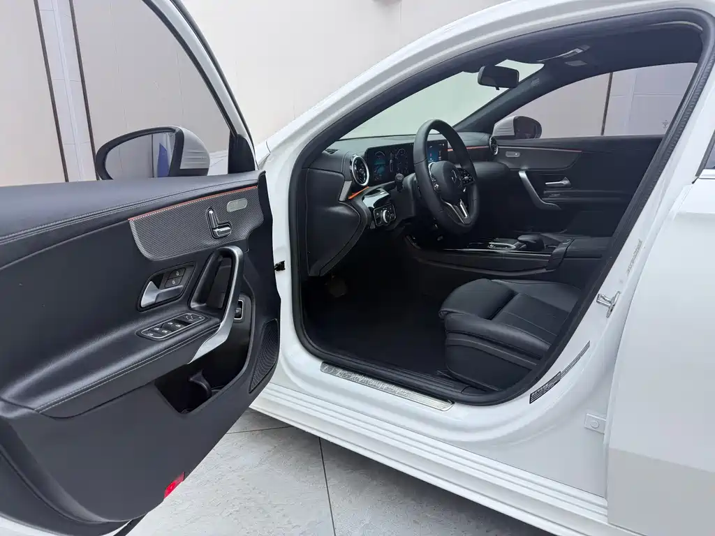 Mercedes-Benz A-Class 2023