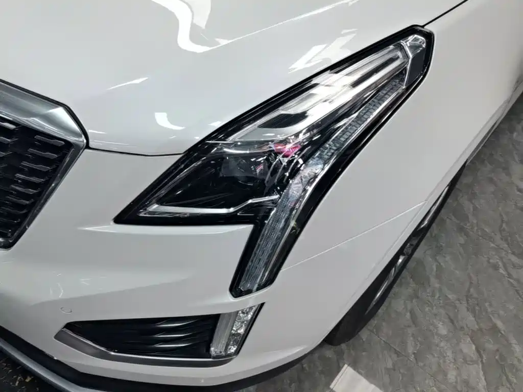 Cadillac XT5 2020 — фото 24