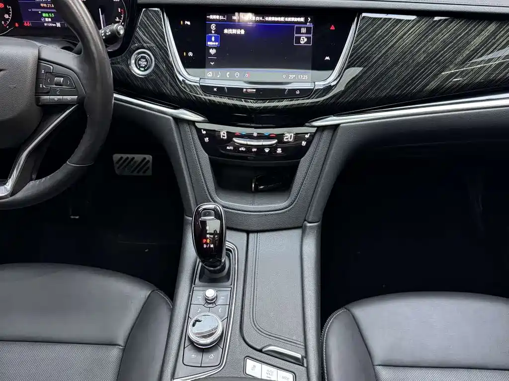 Cadillac XT6 2021 — фото 14