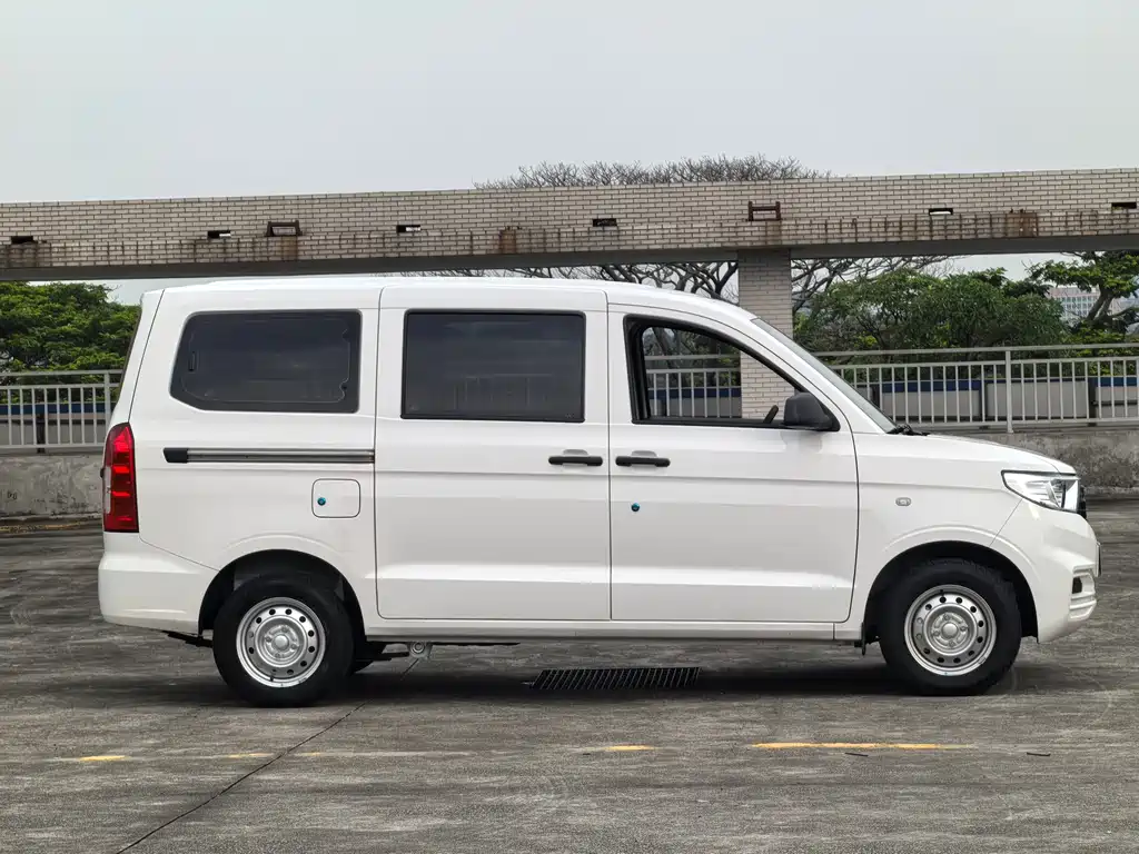Wuling Hongguang V 2026 — фото 4