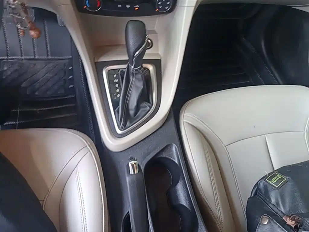 Buick Excelle 2020 — фото 14