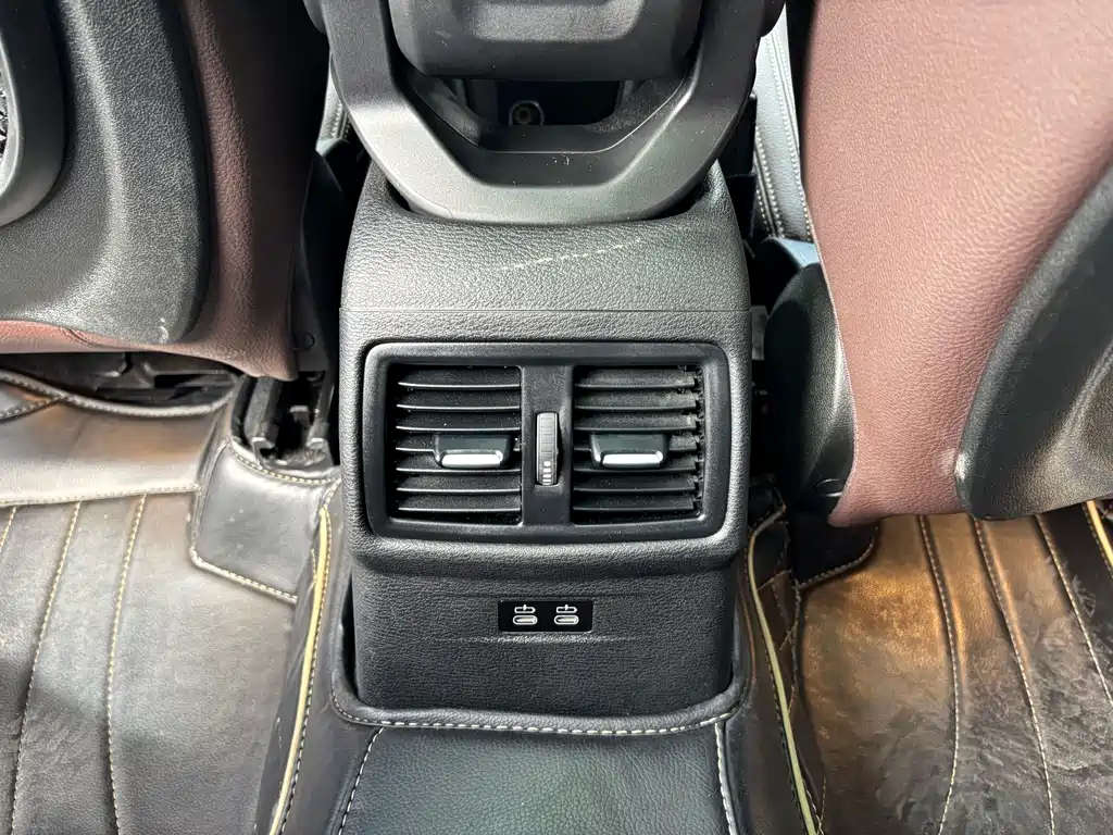 BMW X2 2022 — фото 17