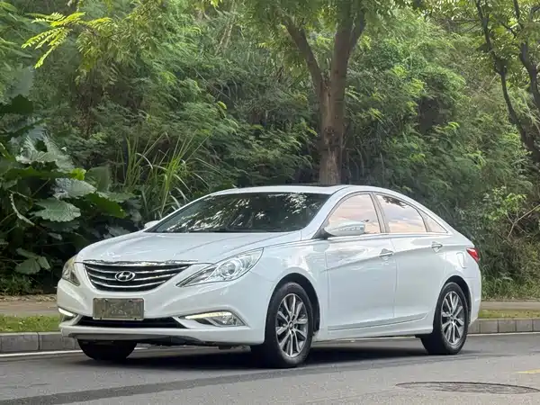 Hyundai Sonata 2013