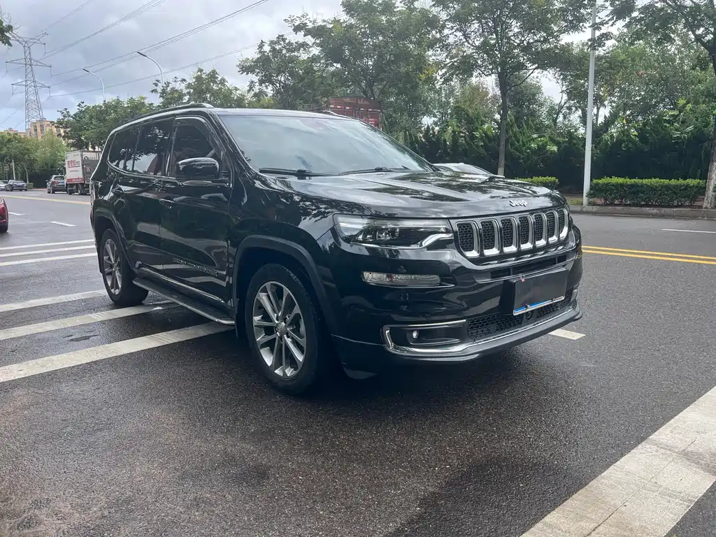 Jeep Grand Commander 2018 — фото 3