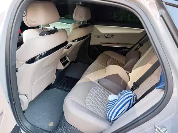 BYD Han 2025