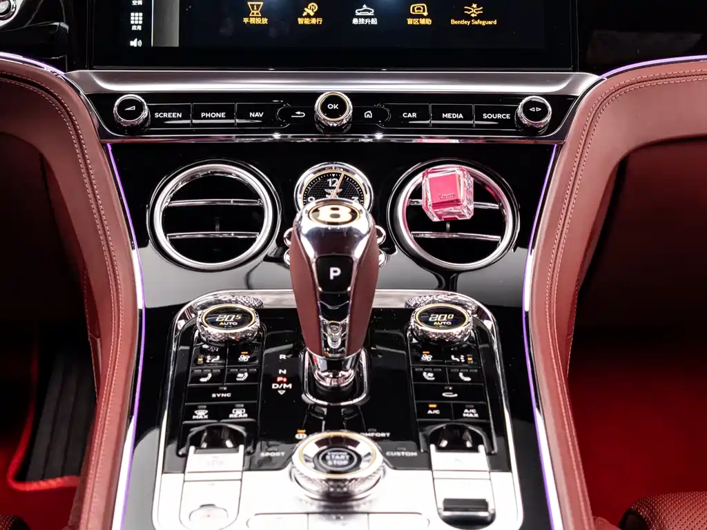Bentley Continental 2020 — фото 13