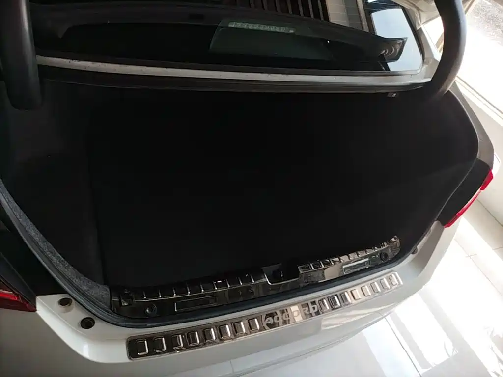 Honda Accord 2021 — фото 19