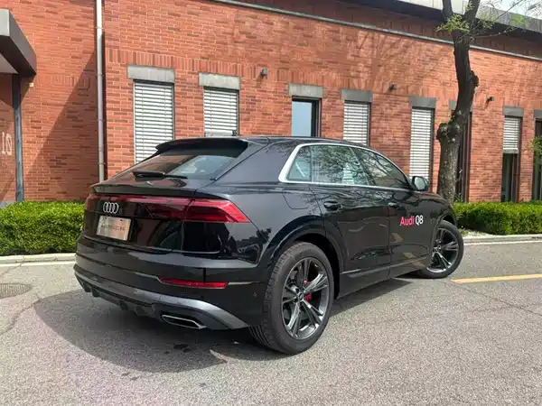 Audi Q8 2024