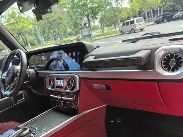 Mercedes-Benz G-Class 2012