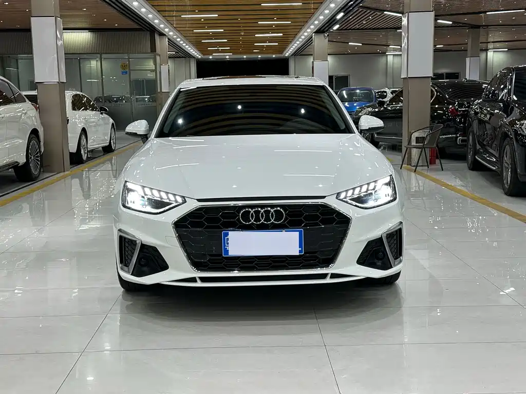 Audi A4L 2024