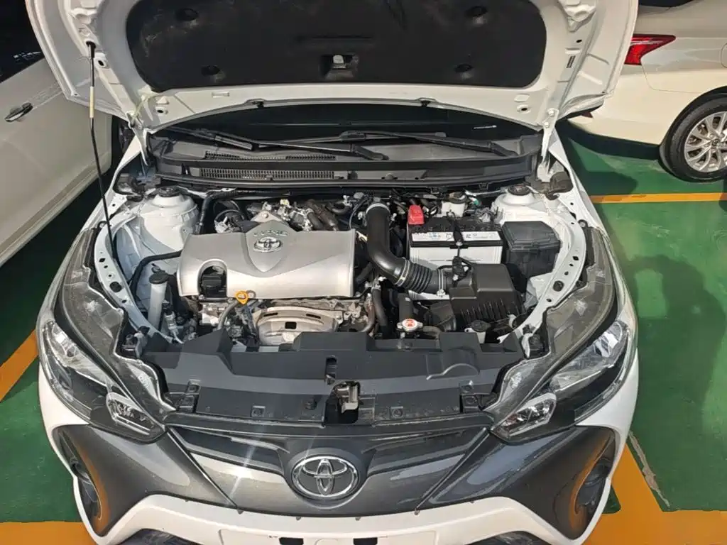 Toyota Yaris L 2019 — фото 20