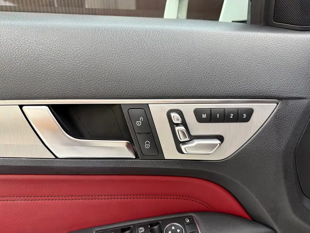 Mercedes-Benz E-Class 2014 — фото 11
